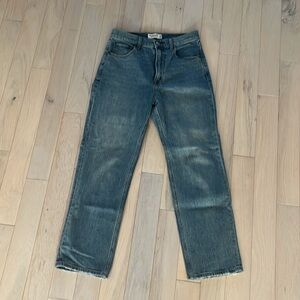 A&F the ankle straight Jean